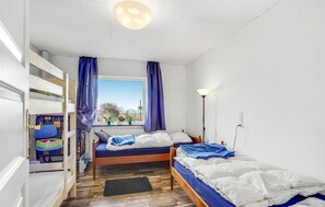 1 bedroom, travel crib, free WiFi