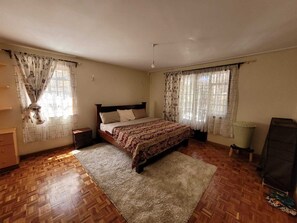 3 Schlafzimmer, Schreibtisch, kostenloses WLAN