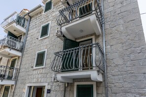 تفاصيل الفندق من الخارج