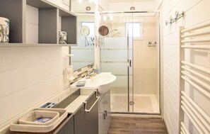 Shower, hair dryer