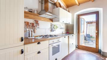 Refrigerador, parrilla de estufa y lavavajillas