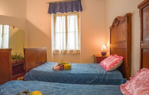 3 Schlafzimmer, Reisekinderbett, kostenloses WLAN, Bettwäsche