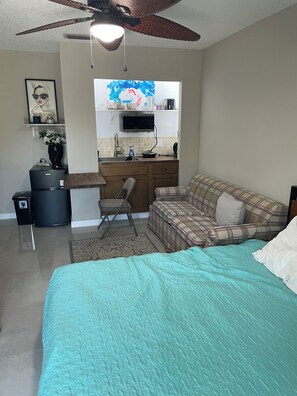 1 bedroom, iron/ironing board, free WiFi, bed sheets