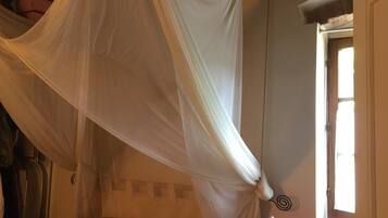 2 Schlafzimmer, Schreibtisch, kostenloses WLAN, BettwÀsche