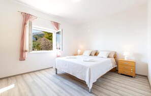 3 bedrooms, free WiFi, bed sheets - Lovely apartment in Suvi Potok, Jesenice, (Suvi Potok, Jesenice,)