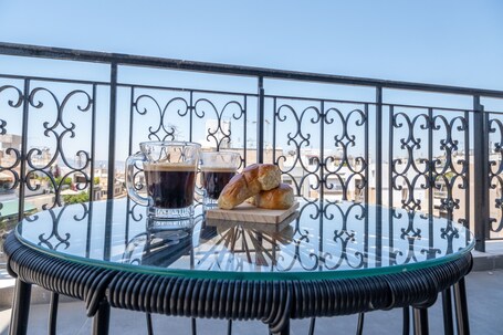 My Greek Vacations City Apartments - Image 1