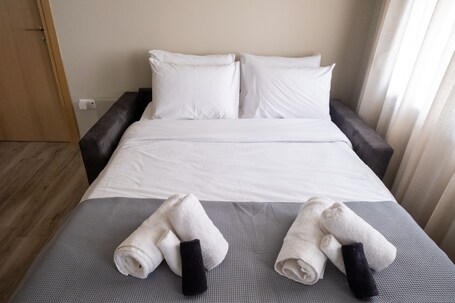 My Greek Vacations City Apartments - Image 33