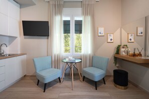 Superior Apartment, 1 Bedroom, Non Smoking, Kitchen | Living area