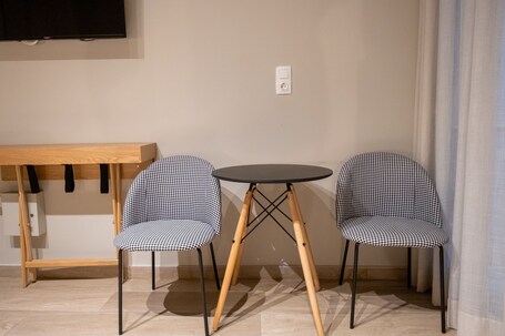 My Greek Vacations City Apartments - Image 10