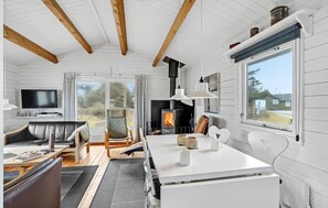 Fireplace, DVD player