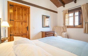 1 chambre, accès au Wi-Fi (inclus), literie fournie