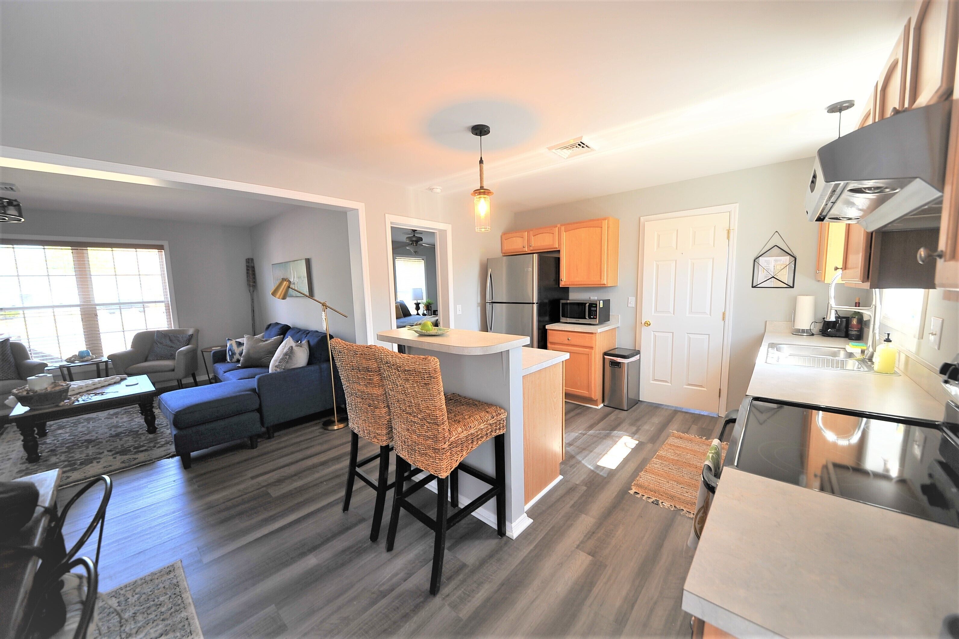 The Mellow Yellow Rancher near the Chesapeake Bay.