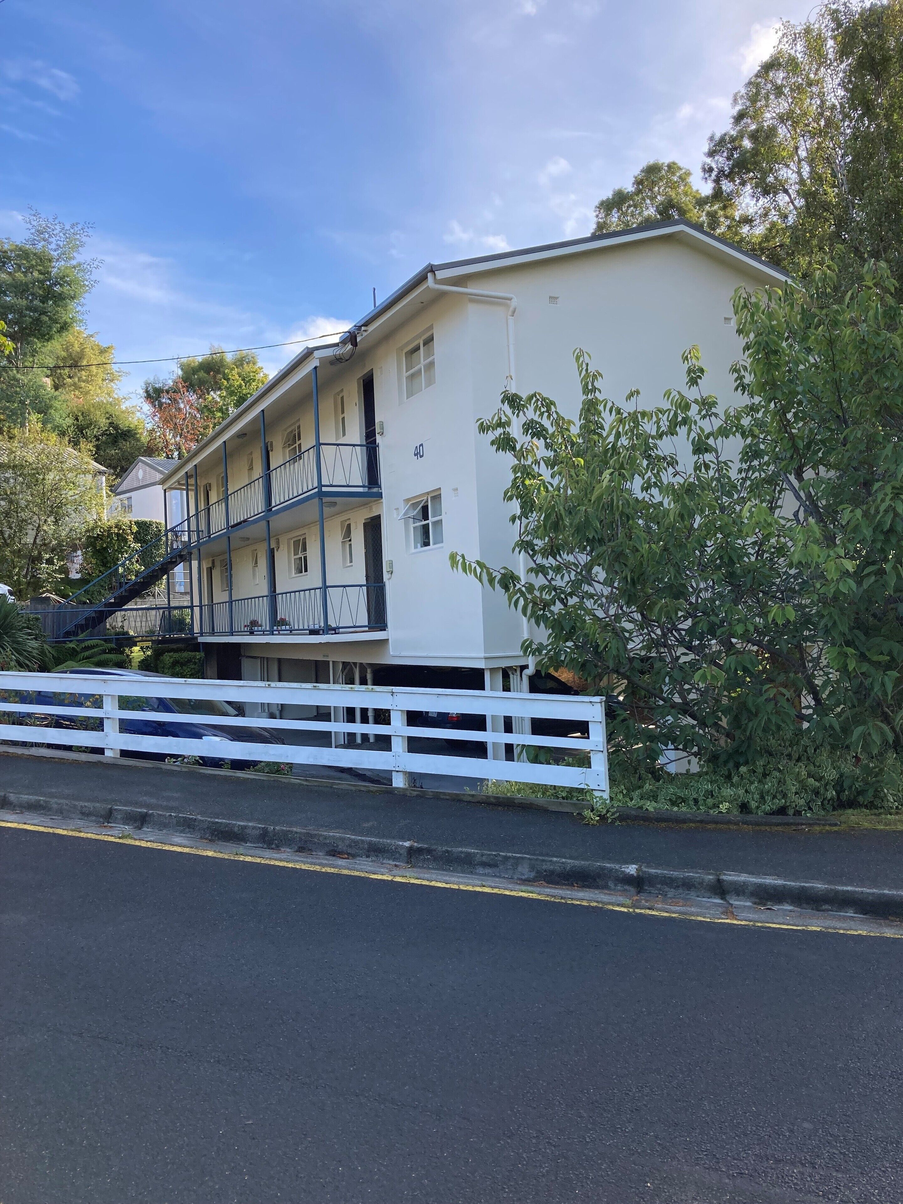 Mid Century Gem - short walk to City Centre and Salamanca