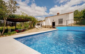 Outdoor pool - Nice home in Cortegana (Cortegana)