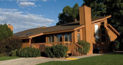 Great price cool off near NAU in a 2Bed 2Bath w/Full Kitchen dining area and W/D