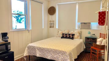 Fer et planche à repasser, Wi-Fi gratuit, draps fournis