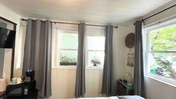 Desk, iron/ironing board, WiFi (free), bed sheets