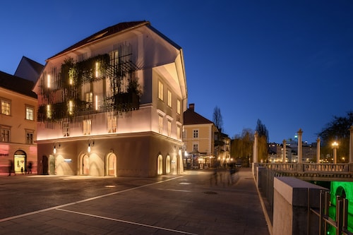 Zlata Ladjica Boutique Hotel