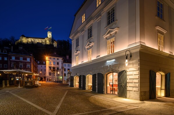 Exterior - Zlata Ladjica Boutique Hotel (Ljubljana)
