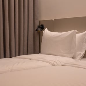 Free WiFi - Hotel Theatro (Tirana)