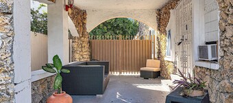 Private Studio in Shenandoah - 4K