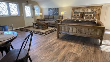 1 chambre, fer et planche Ă repasser, Wi-Fi gratuit, draps fournis