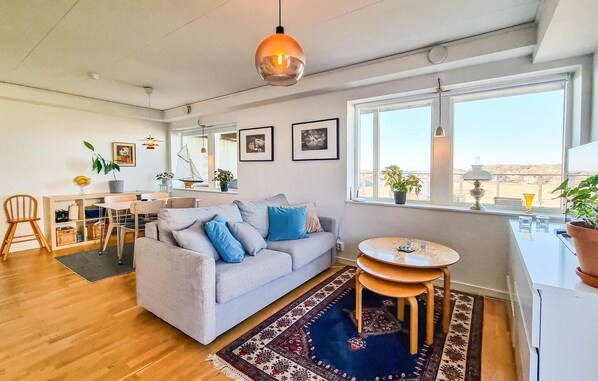 Living area - 1 bedroom amazing apartment in Skärhamn (Skärhamn)