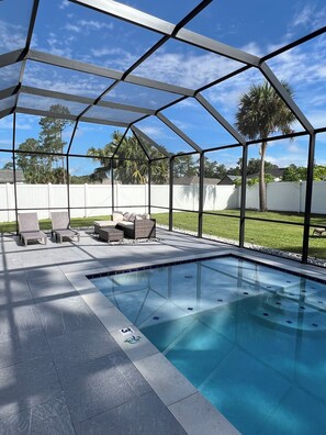 Outdoor pool, a heated pool