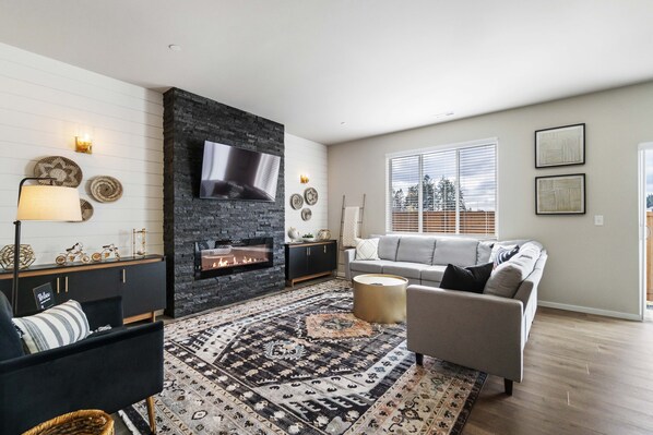 Smart TV, fireplace, video games, DVD player