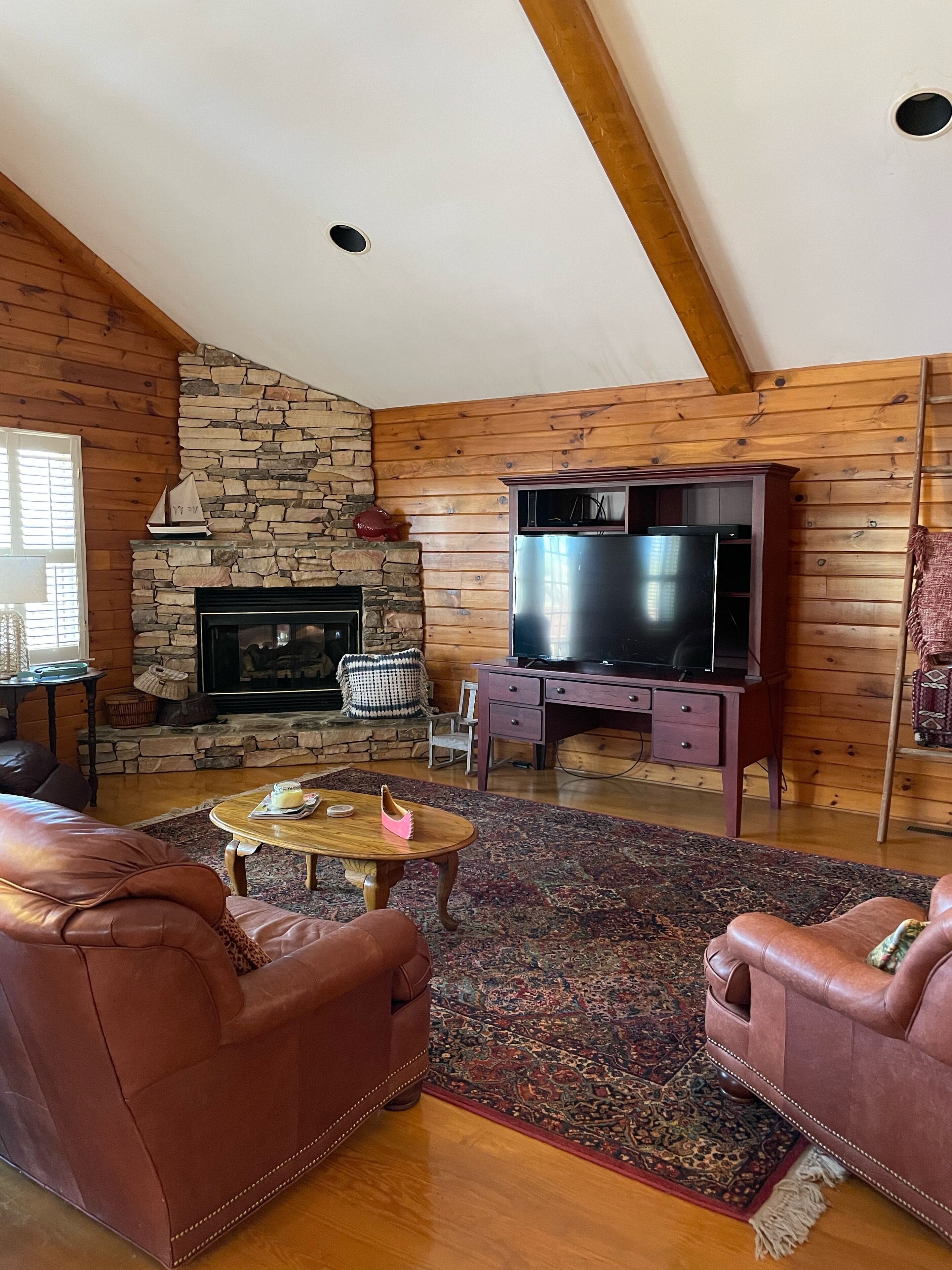 Lakefront Cabin on Keowee with Private Dock