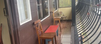 Luxurious Central Apt / 5 min from the Airport