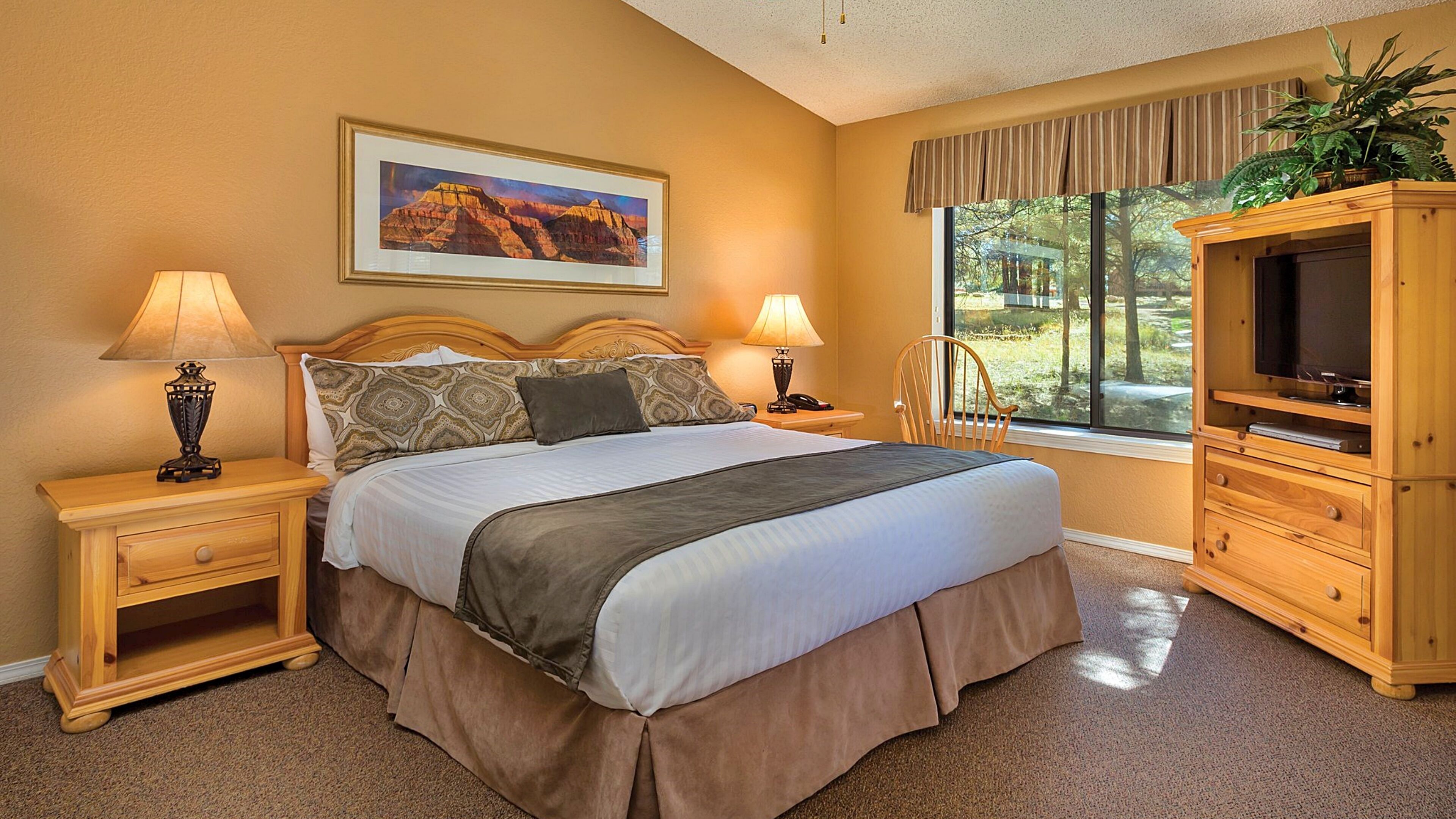 Skiing, Grand Canyon, Golf, Wyndham Flagstaff!