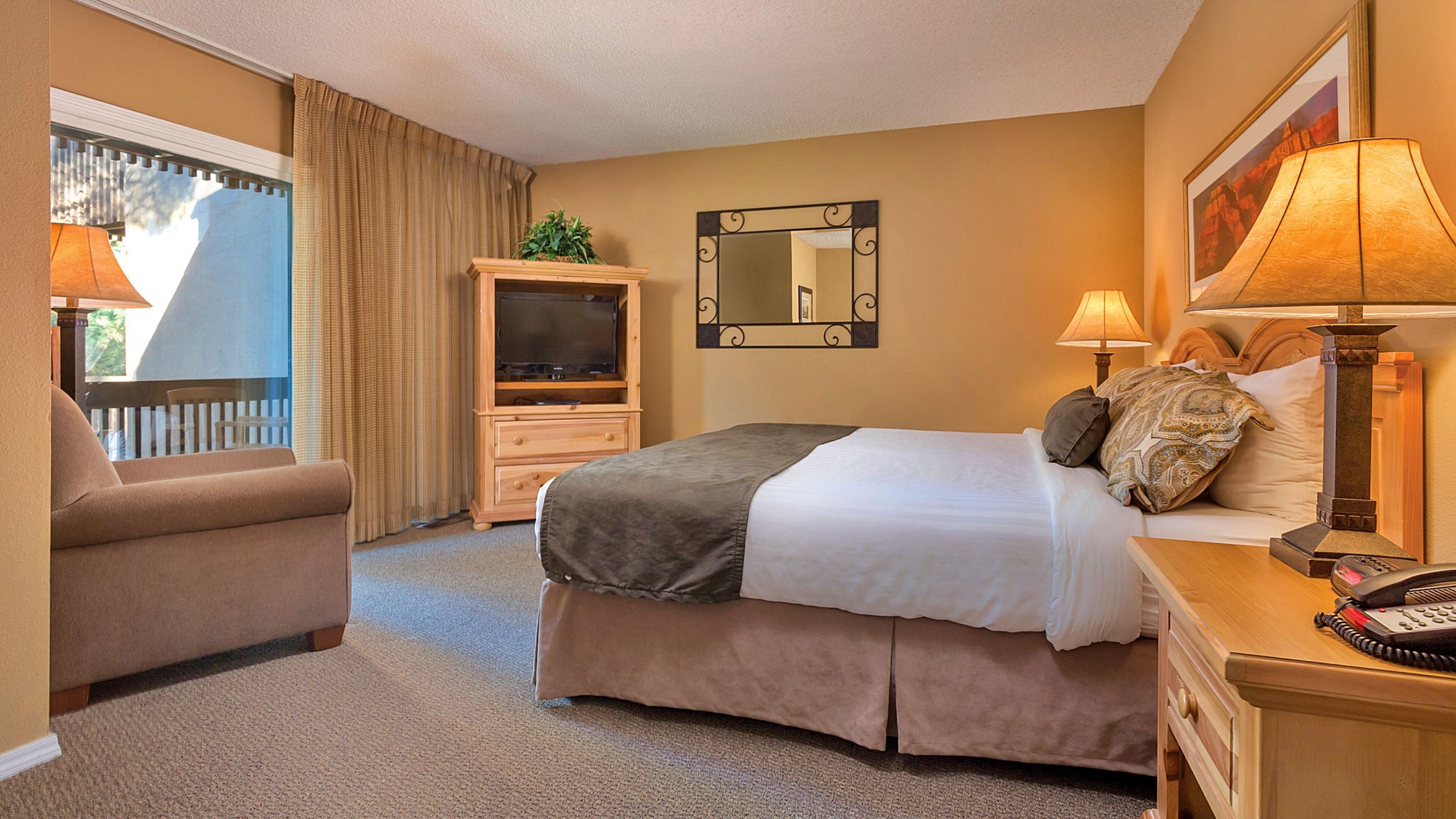 Skiing, Grand Canyon, Golf, Wyndham Flagstaff!