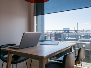 Dining - Helsinki rooftop by Interhome (Helsinki)