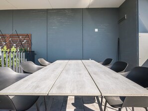 Inside other - Helsinki rooftop by Interhome (Helsinki)