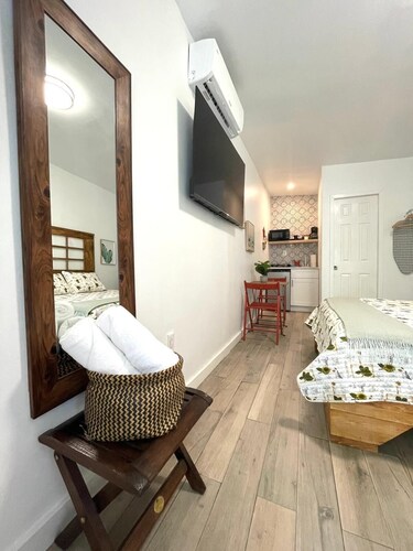 Studio close to Everything