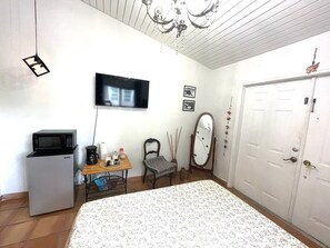 واي فاي مجانًا وملاءات أسرّة