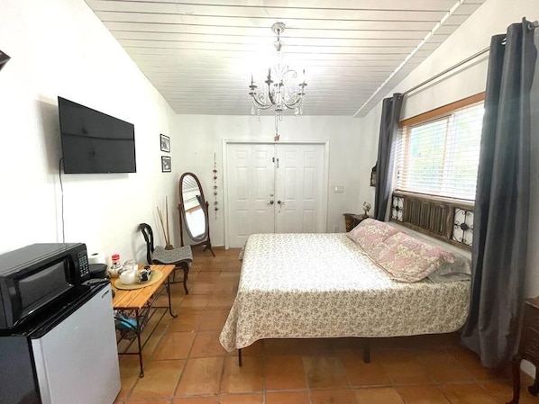 Wifi gratis y ropa de cama