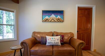 Family Retreat! Hot Tub, King Beds & EV Charger