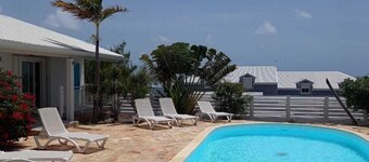 Charming OCEANE studio T1 in guest house with sea view