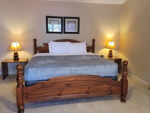 3 chambres, fer et planche à repasser, accès au Wi-Fi (inclus)