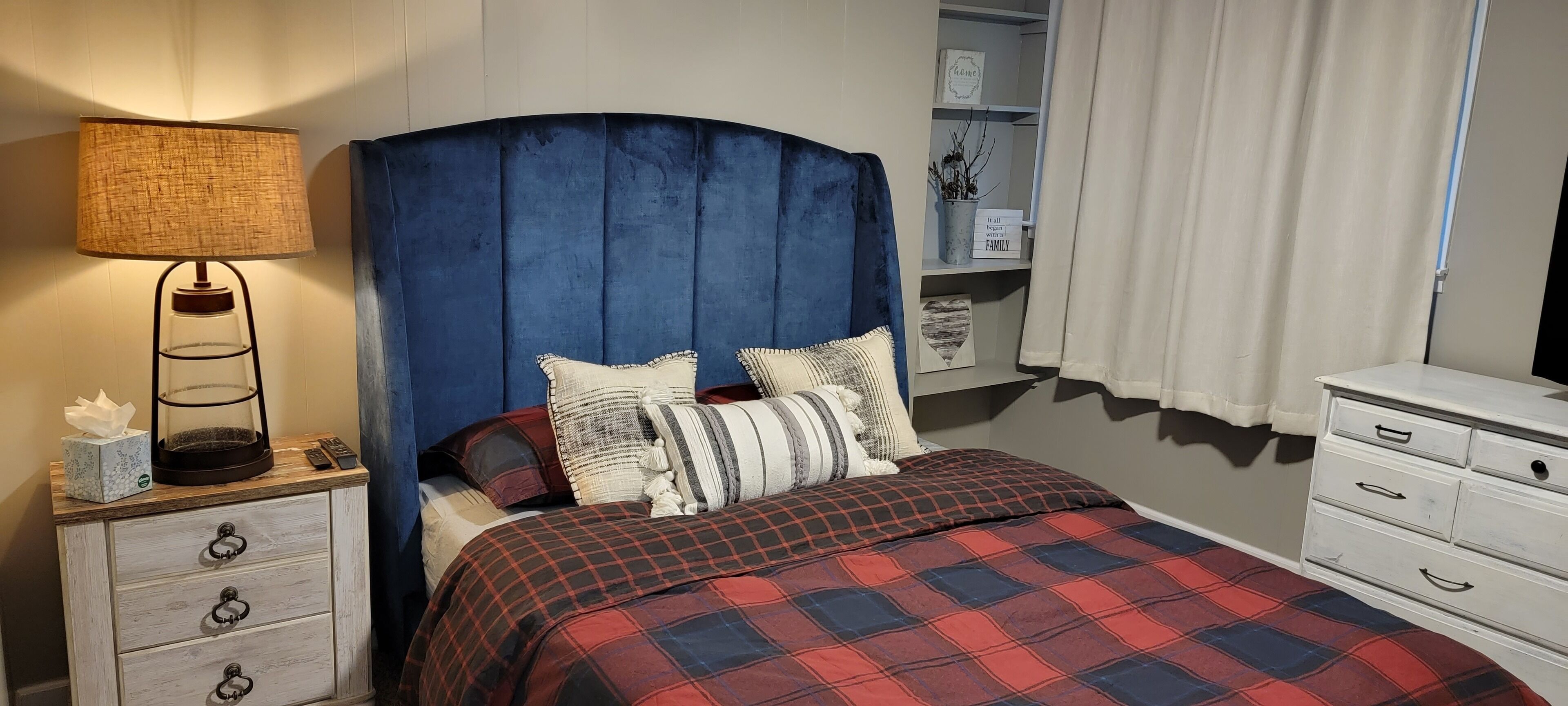 Clean and Cozy House on Aska Adventure Trail.