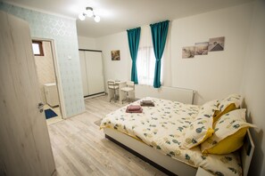 5 室のベッドルーム、WiFi、ベッドシーツ