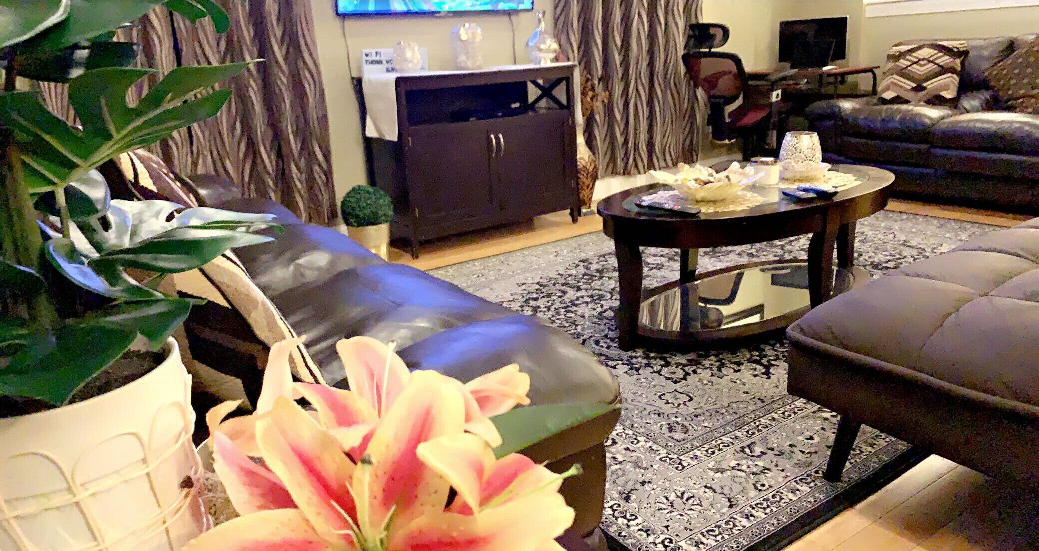 This is a comfortable single house with great private backyard & outside camera 