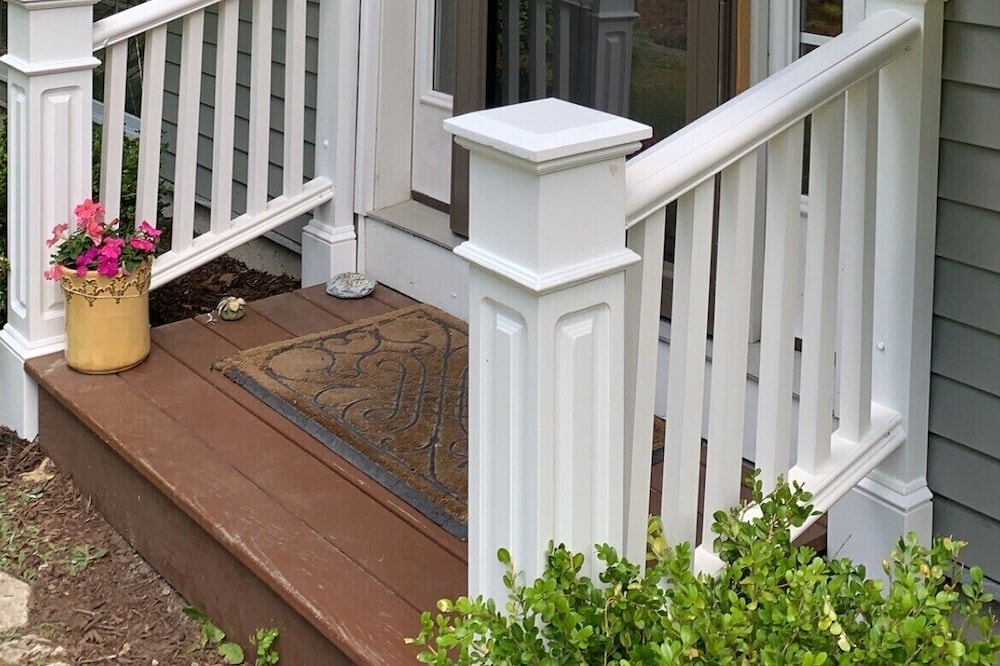 This is a comfortable single house with great private backyard & outside camera