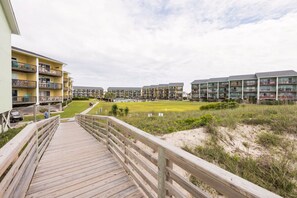 Property grounds - LifeSaver @surf condos (Surf City)