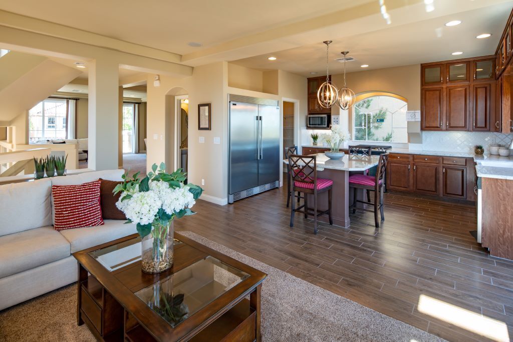 Vegas Villa-Pool Table, Strip Views & 3 Stories of Luxury Living