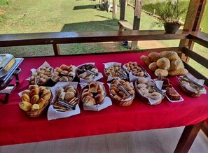 Colazione a buffet inclusa, servita tutte le mattine