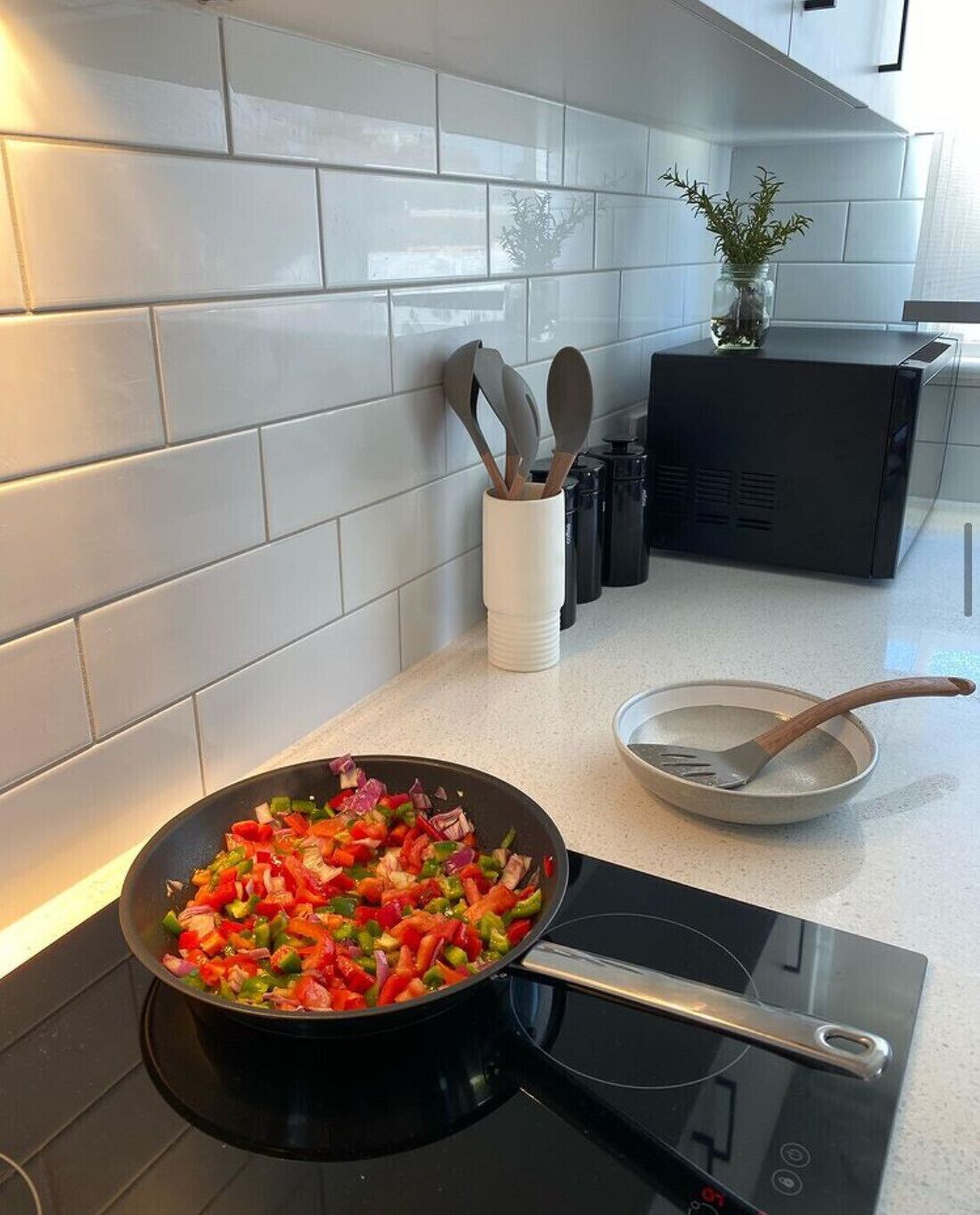 Newly renovated Beach Shack. 200 metre to the beach. New bathrooms and kitchen.