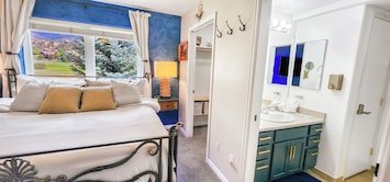 Master bedroom with amazing views, walk-in closet, bath & premium king .